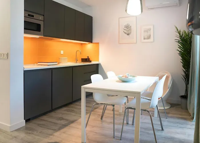 아파트 Zamora Suites Central *