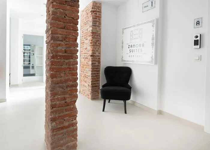 Zamora Suites Central * 사모라