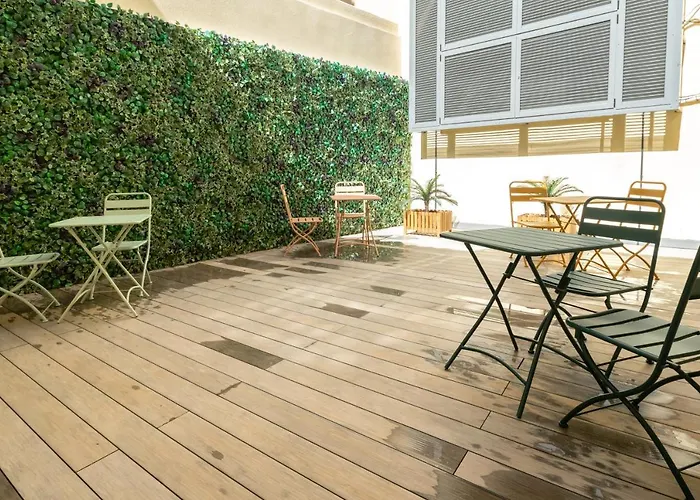 Zamora Suites Central * 사모라